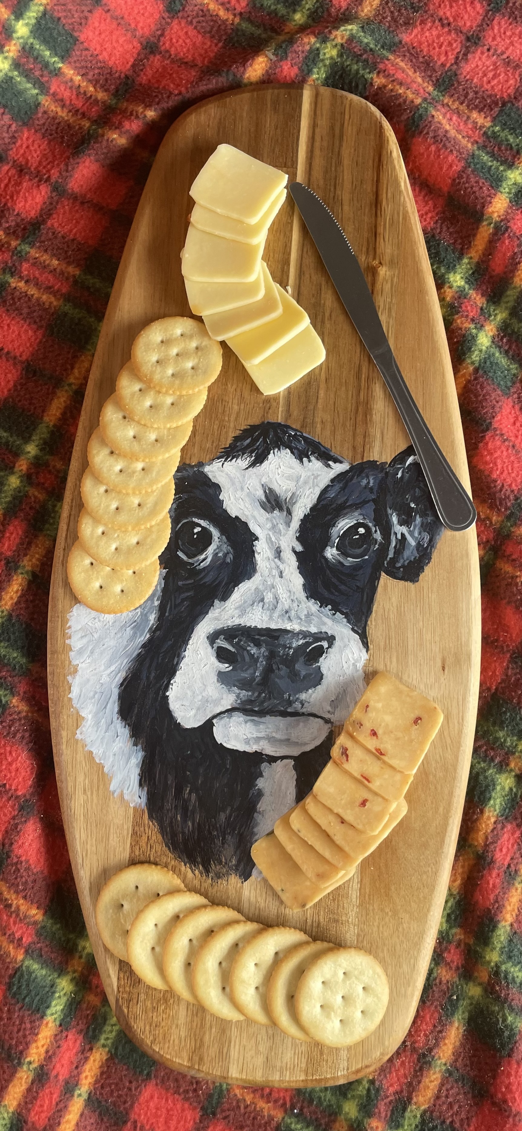Black and white Cow oval board